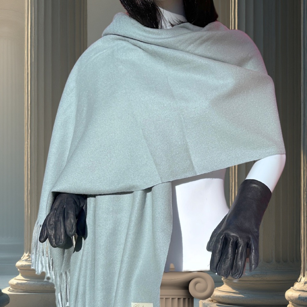 NWT Cashmere woven knit oversized scarf wrap - made in Italy 80” x 27”